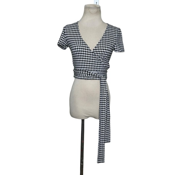 Forever 21 black white houndstooth short sleeves crop top size S - Picture 10 of 10